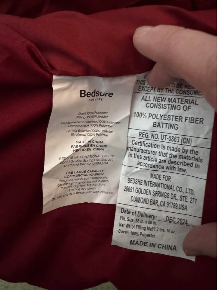 Queen 7-Piece Burgundy Pinch Pleat Comforter Set – Sheets + Shams Included