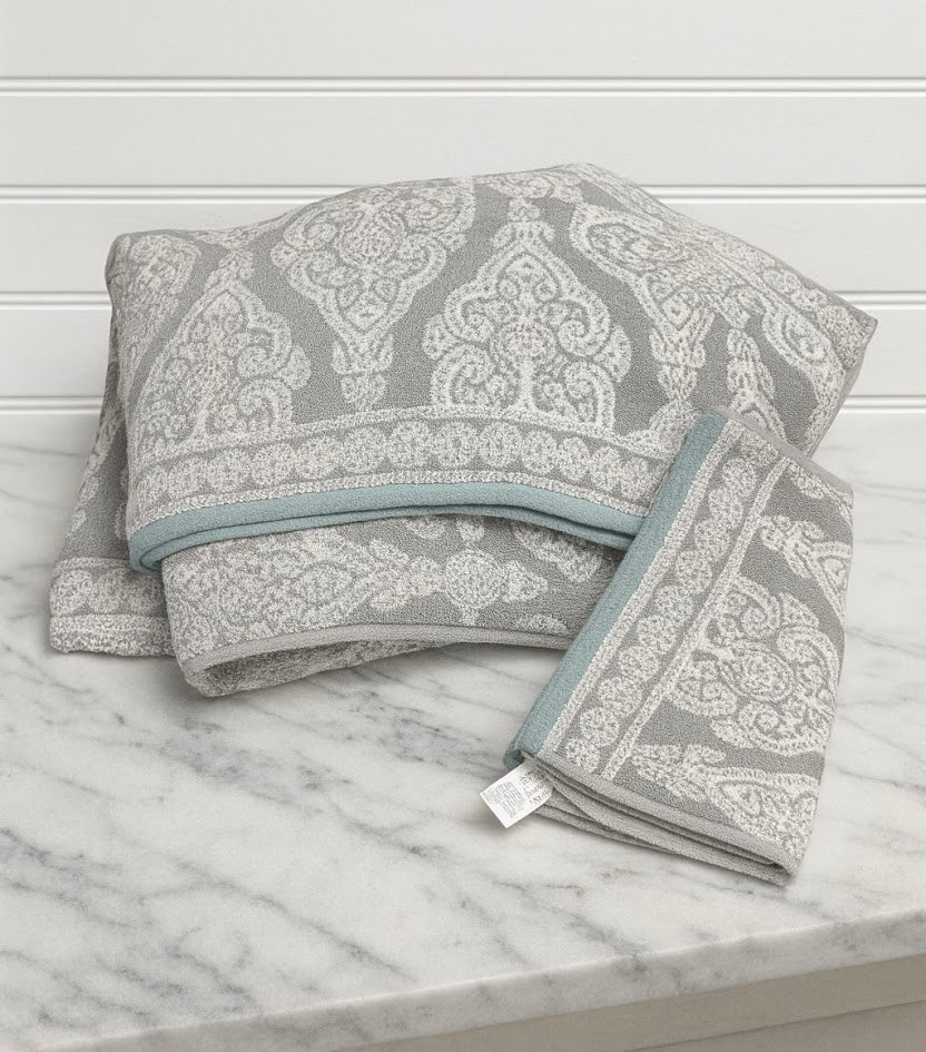 4pc Gray & Aqua Damask Towel Set | 2 Bath + 2 Hand Towels Like New
