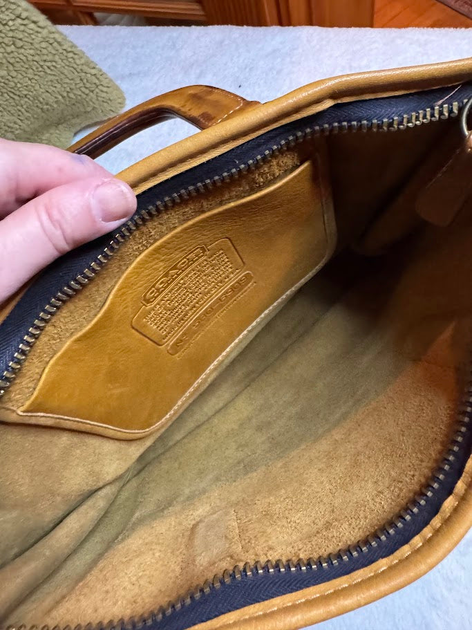 Vintage Coach Leather Briefcase Tote – Glove-Tanned Cowhide – Tan Full-Grain Leather