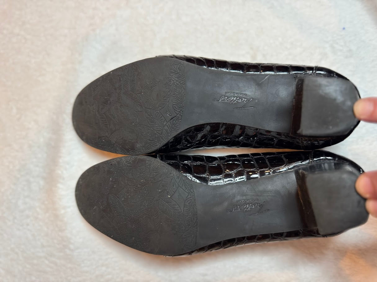 Black Croc-Embossed Loafers – 2" Heel Comfort Slip-On Shoes (Size 7)