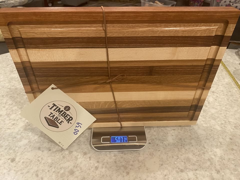 Board 07.39 Handmade Edge Grain Cutting Board – Maple, Cherry, Walnut & Oak Wood