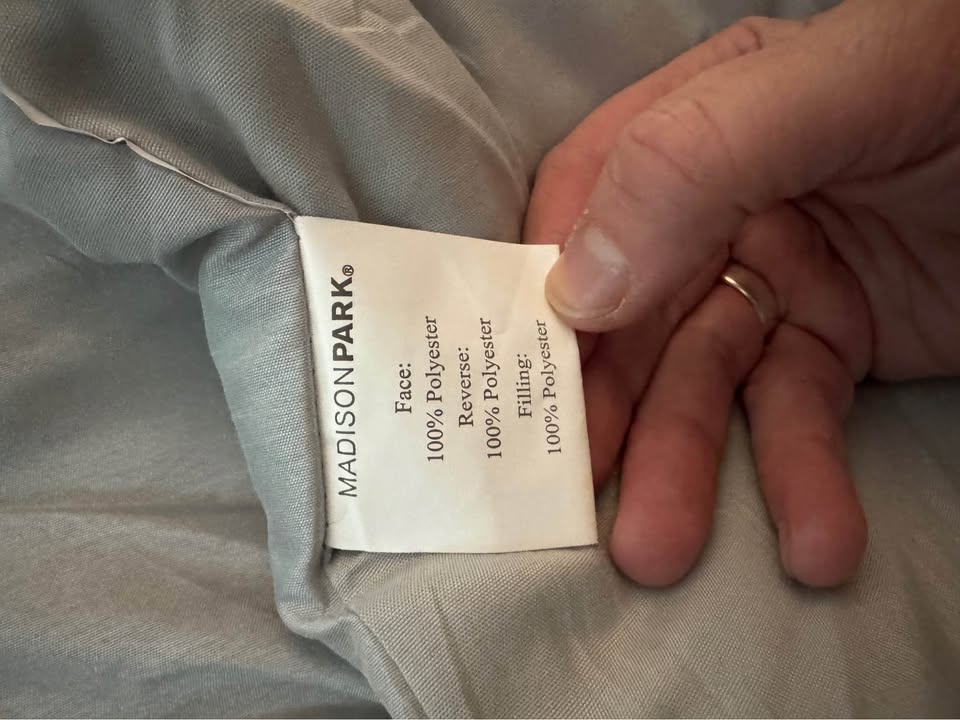 New Queen 7-Piece Gray Pintuck Comforter Set w/ Decorative Pillow