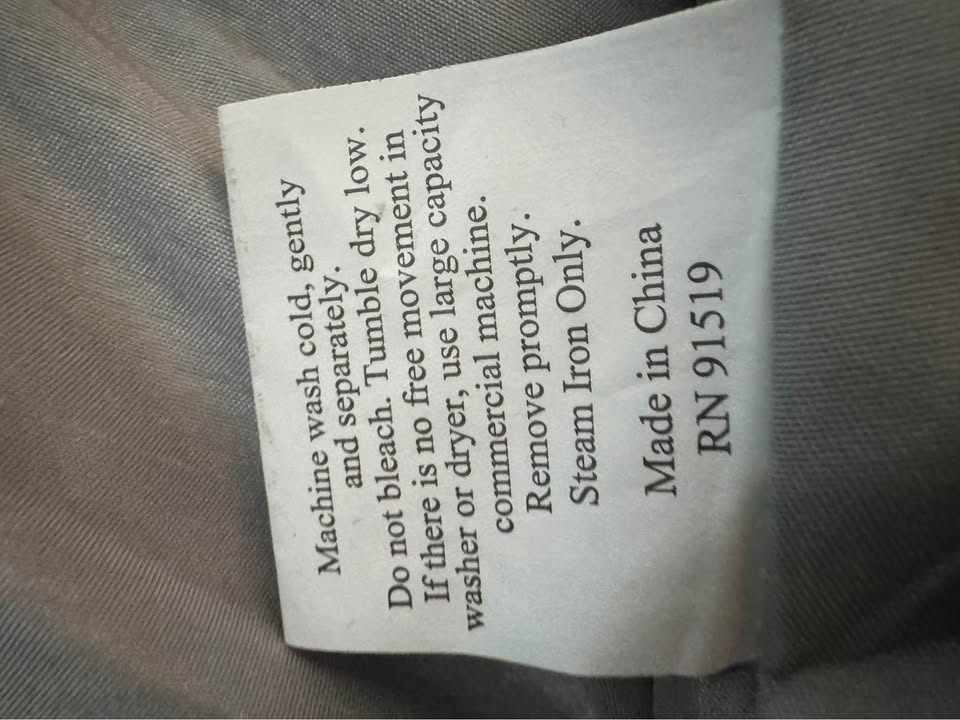 New Queen 7-Piece Gray Pintuck Comforter Set w/ Decorative Pillow