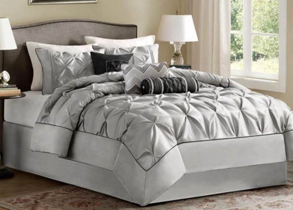New Queen 7-Piece Gray Pintuck Comforter Set w/ Decorative Pillow
