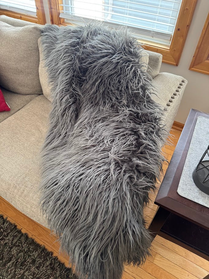 Thick Gray Faux Fur Rug or Throw Blanket – 42x60" Plush Shag Style for Couch or Bed