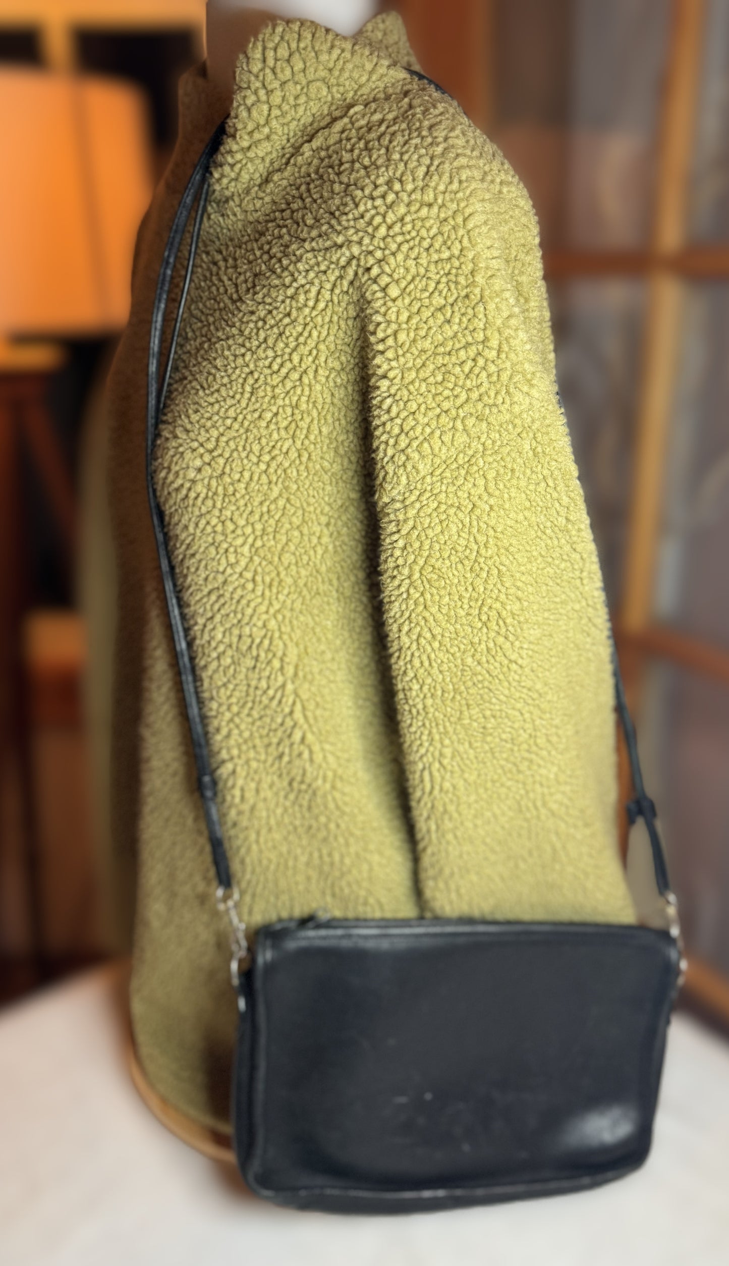 Unbranded Black Genuine Leather Crossbody Purse | Small Shoulder Bag with Strap | Preloved