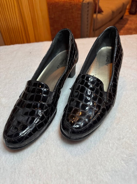 Black Croc-Embossed Loafers – 2" Heel Comfort Slip-On Shoes (Size 7)