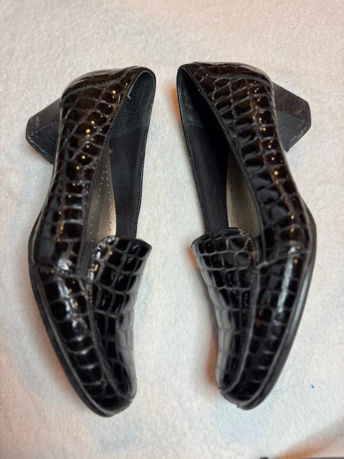 Black Croc-Embossed Loafers – 2" Heel Comfort Slip-On Shoes (Size 7)