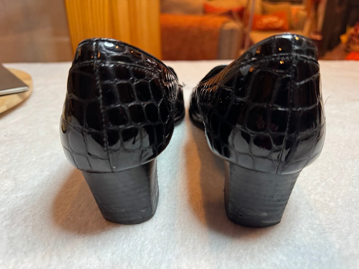 Black Croc-Embossed Loafers – 2" Heel Comfort Slip-On Shoes (Size 7)