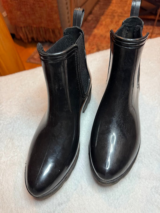 Black Waterproof Chelsea Rain Boots — Women’s Size 6