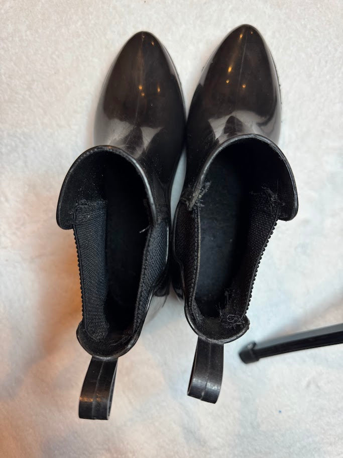 Black Waterproof Chelsea Rain Boots — Women’s Size 6