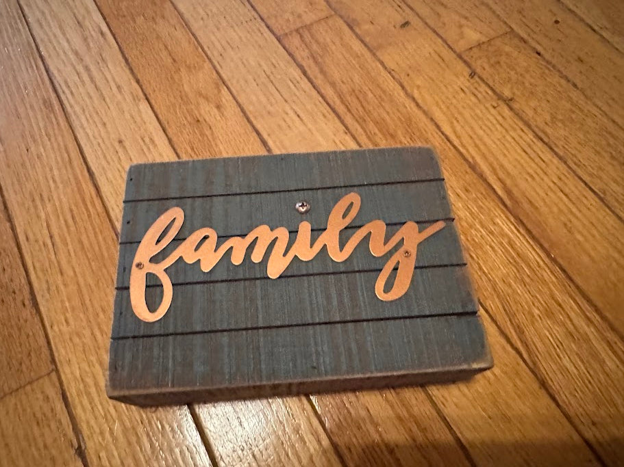 Wooden “Family” Table Sign with Copper Lettering – Rustic Farmhouse Home Decor | 7" x 5" x 1.75"