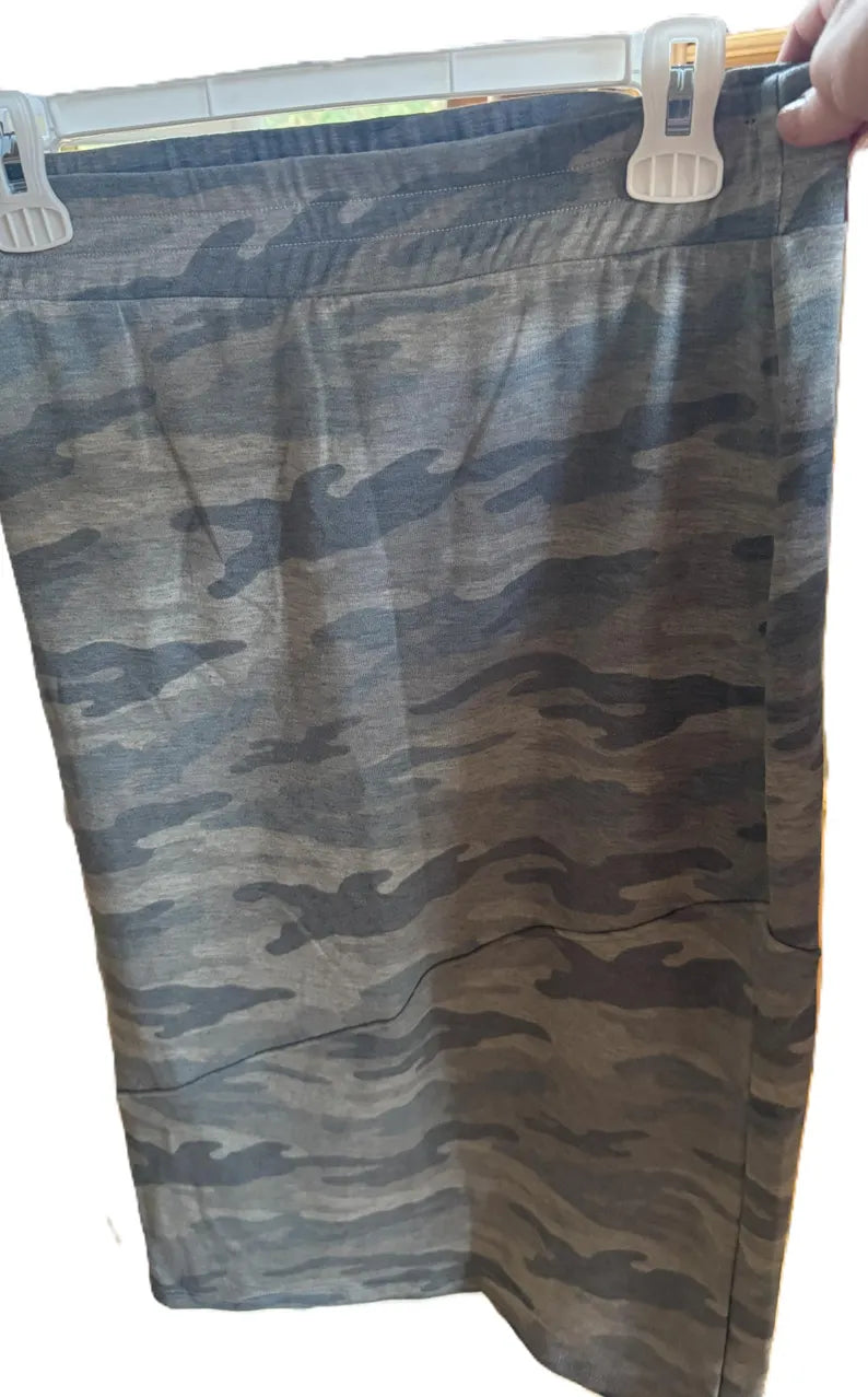 Camo Tank Top and Skirt Set for Women - Size Medium