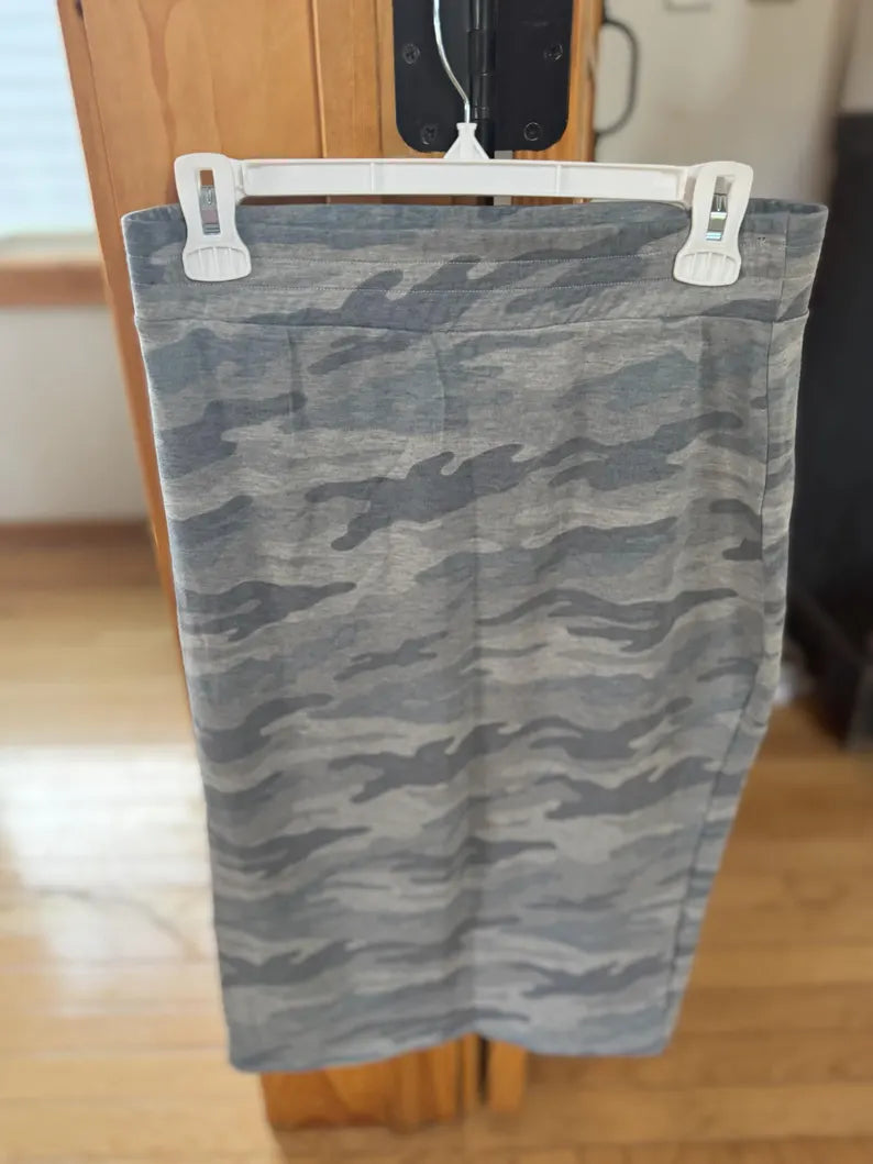 Camo Tank Top and Skirt Set for Women - Size Medium