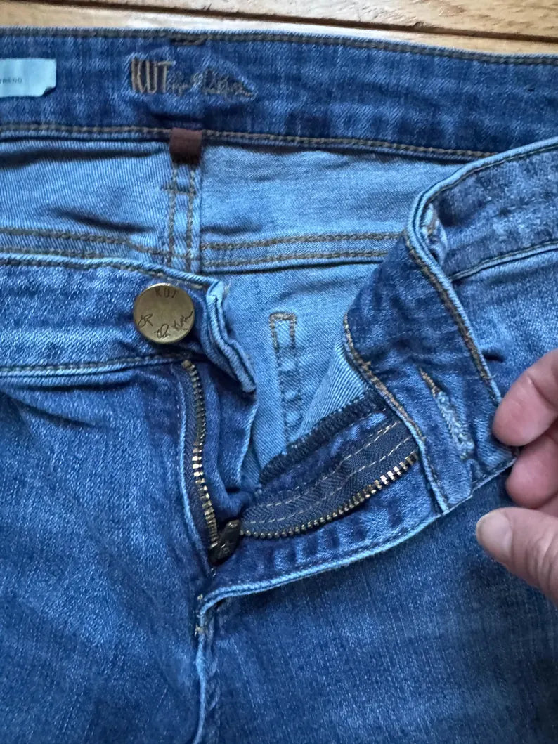 Womens Kut Brand Catherine Boyfriend Jeans Size 4, Trendy Denim Fashion