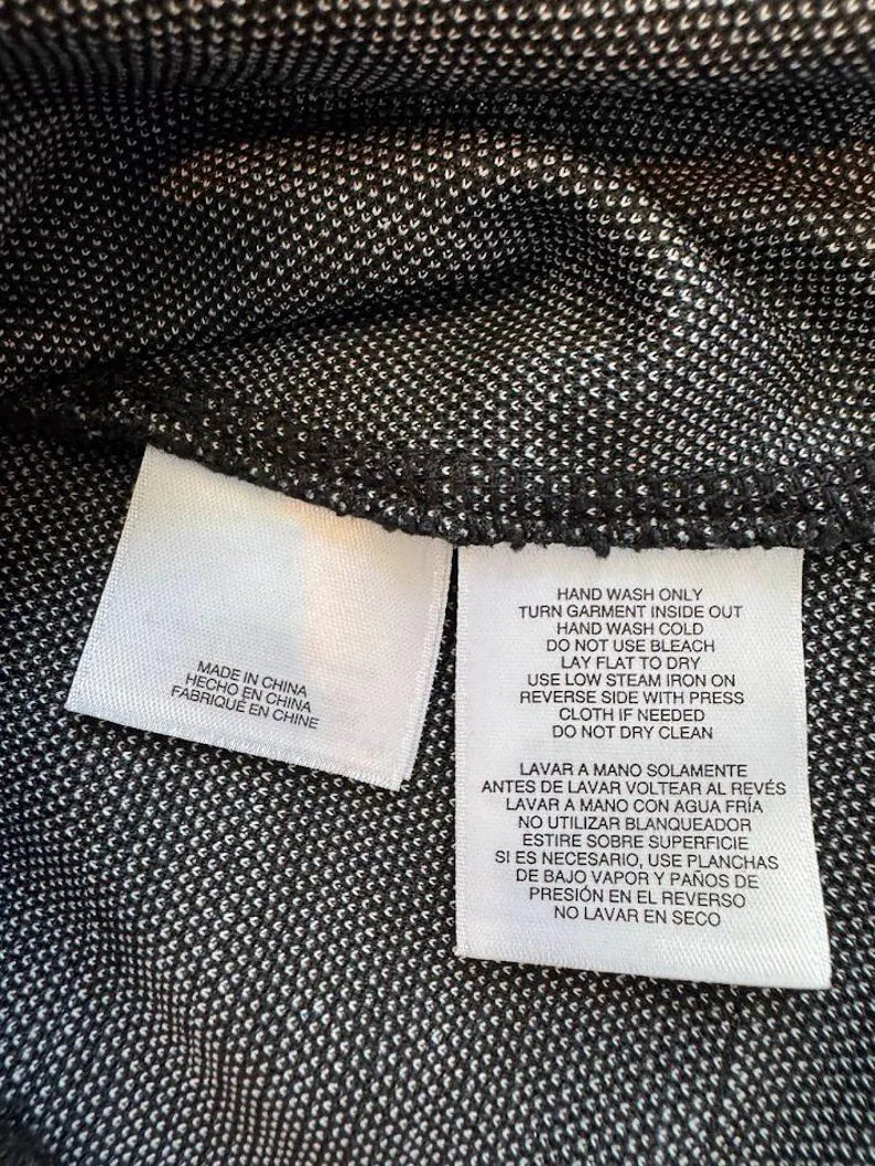 Anne Klein Women’s Black, White & Metallic Long Sleeve Top – Size Small