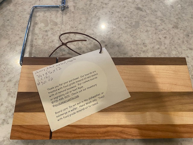 Board 07.30.02 Hardwood Cutting Board with Counter Clamp | Style #30.02