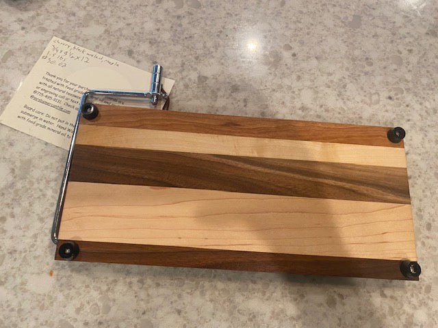 Board 07.30.02 Hardwood Cutting Board with Counter Clamp | Style #30.02