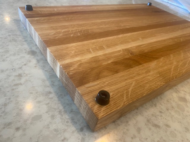 Board 07.32 Oak Edge Grain Cutting Board with Juice Groove | Timber to Table