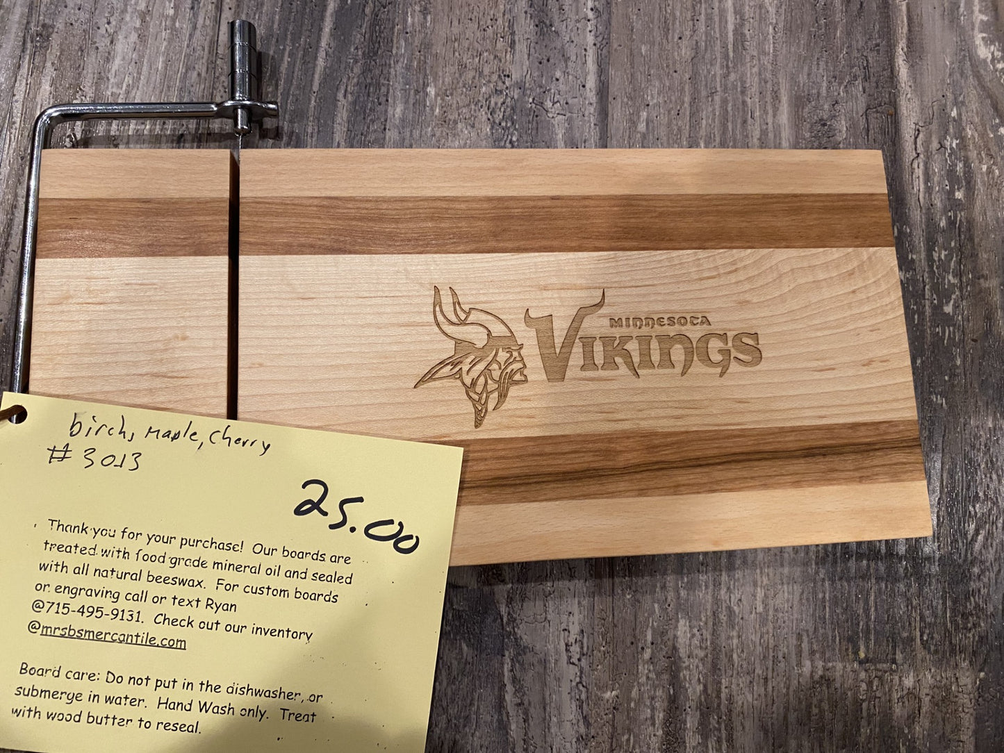 Minnesota Vikings Engraved Solid Wood Cheese Slicer Board – Maple & Cherry – 7.5x12.5 07.30.13